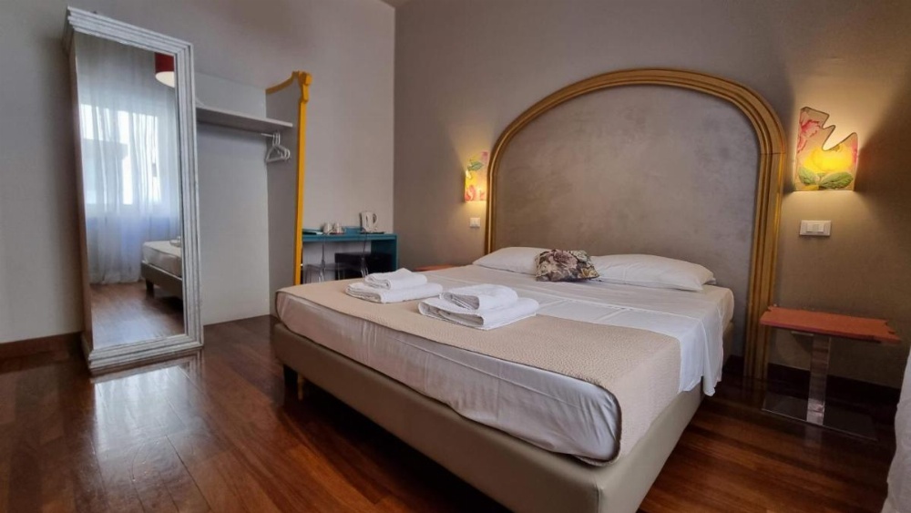 Room image 2